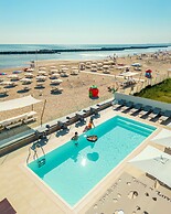 You & Me Beach Hotel