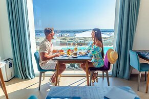 You & Me Beach Hotel