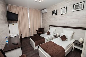 Fox Hotel