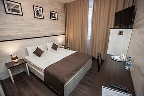 Fox Hotel