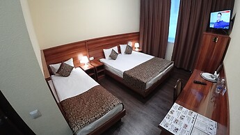 Fox Hotel