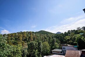 Treebo Roshan House With Valley View