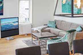 Wright Apartments