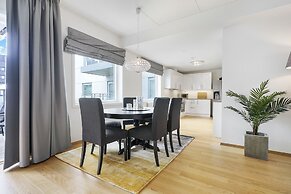 Wright Apartments