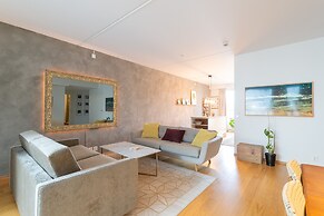 Wright Apartments