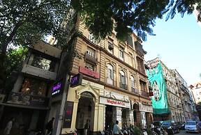 Carlton Hotel