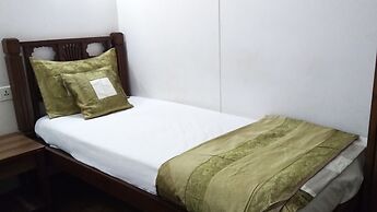Carlton Hotel