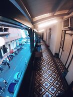 Carlton Hotel