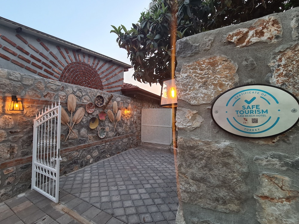 Ilkiz Beach Hotel