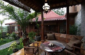 Bedhot Homestay