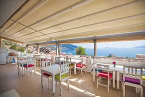 The White House Kalkan
