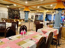 Hotel Vajra Inn
