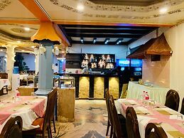 Hotel Vajra Inn