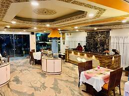 Hotel Vajra Inn