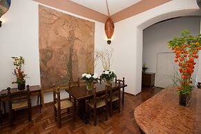 Ad 2015 Guesthouse