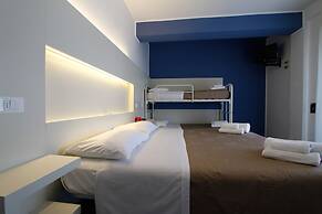 Hotel Desire'