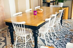 Amalia Bakery Home