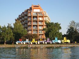 Galerius Panorama Beach - D Apartman