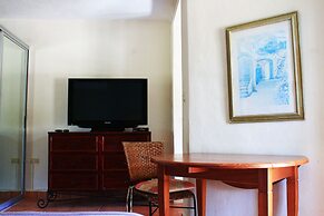 Maya Suites By LHMG