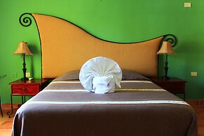 Maya Suites By LHMG