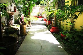 Maya Suites By LHMG