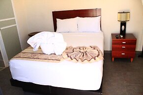 Maya Suites By LHMG