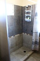 Maya Suites By LHMG