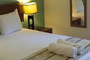 Maya Suites By LHMG
