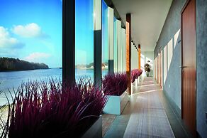 Ice House Hotel