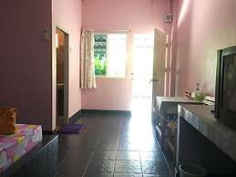 Mee Rak Resort