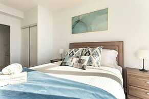 Downtown Toronto Luxury Suites