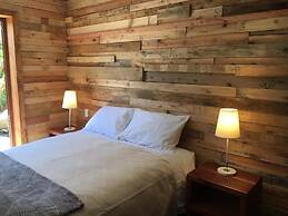 Hotel 381