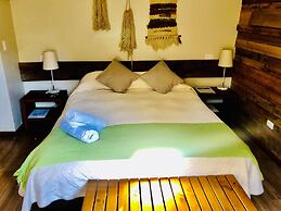 Hotel 381