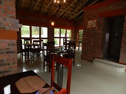 Kutandara Lodges