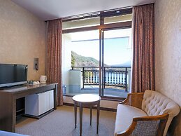 Shoji Mount Hotel