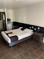 Central Motel