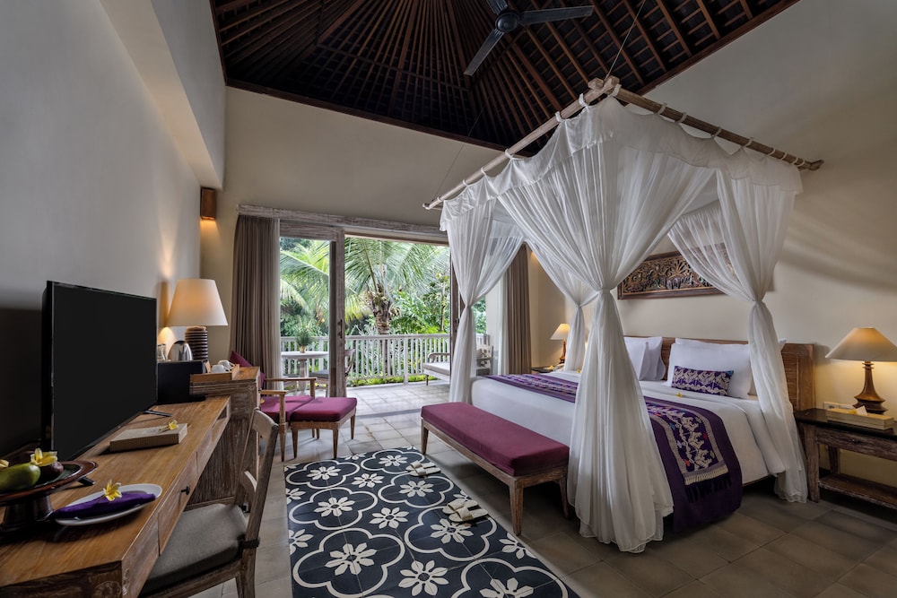 Pramana Watu Kurung Resort