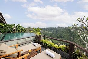 Pramana Watu Kurung Resort