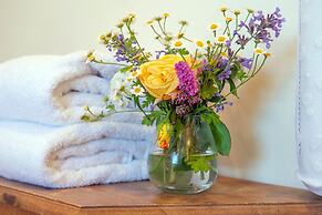 The Dinney Bed and Breakfast
