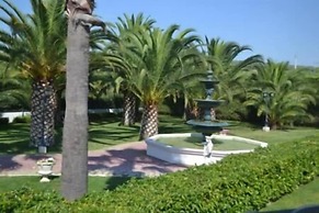 La Corte Di Opaka