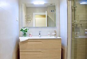 Feelathome Madrid Suites Apartments