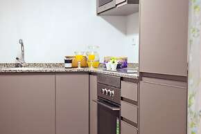 Feelathome Madrid Suites Apartments