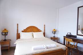 Sri Chiangkhan Hotel