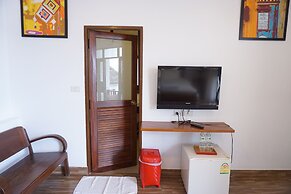 Sri Chiangkhan Hotel