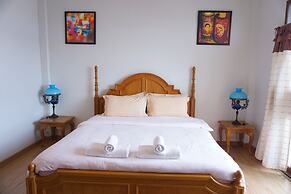 Sri Chiangkhan Hotel