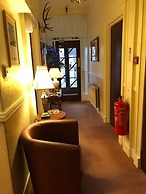 Crown Guesthouse