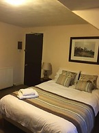 Crown Guesthouse