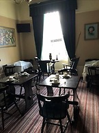 Crown Guesthouse