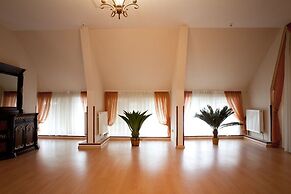Hotel Complex Verhovina