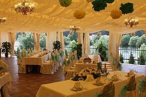 Hotel Complex Verhovina